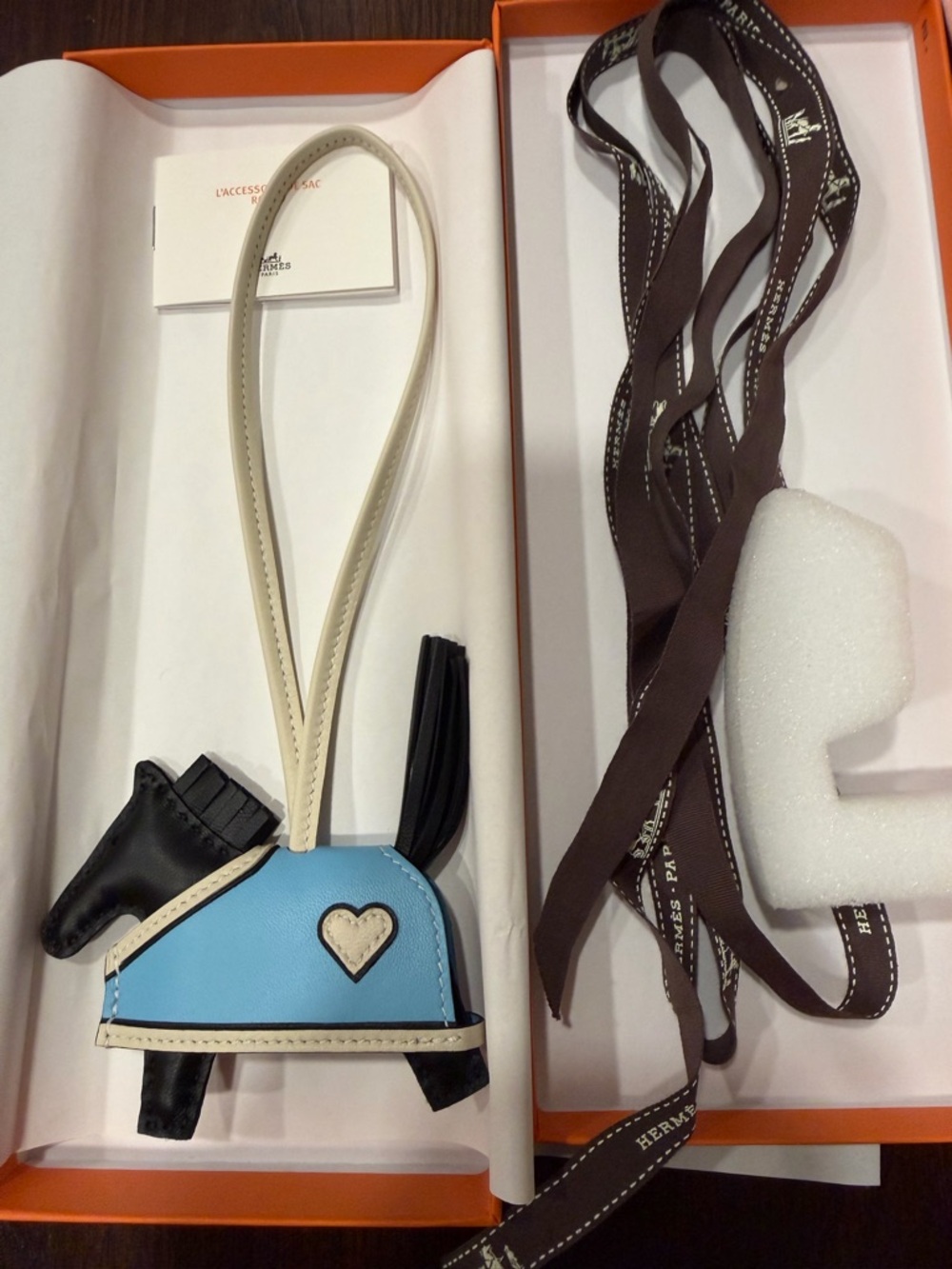 Rodeo Robeo Coeur PM charm NIB - Picture 2 of 6